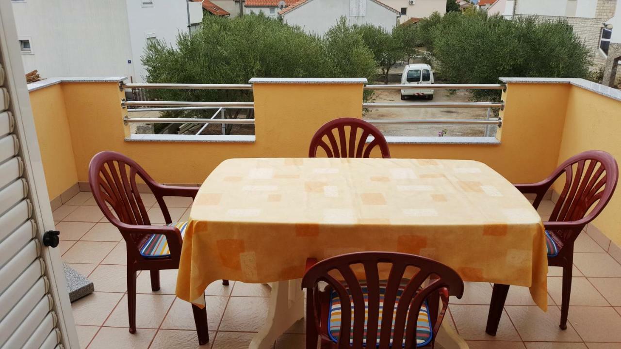 דירות ביוגראד נה מורו Marina מראה חיצוני תמונה